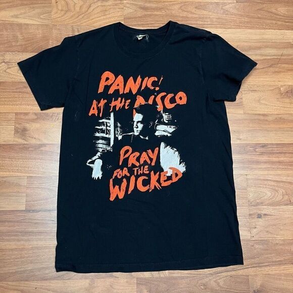 Panic at the Disco Mens Black Pray for the Wicked Band Shirt Size Medium - Picture 4 of 7